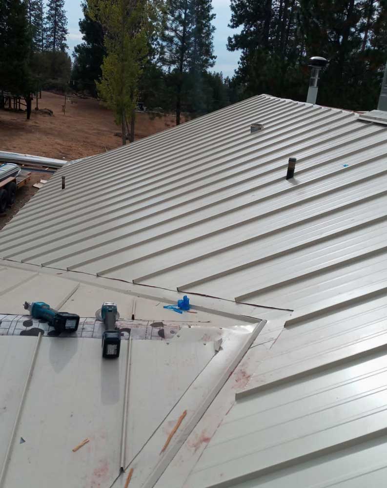 energy efficient metal roofing in Merced County, CA | Straight Edge Roofing